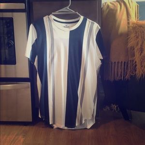 Men’s curved him striped Tee